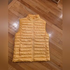 Primary Women's Puffer Vest